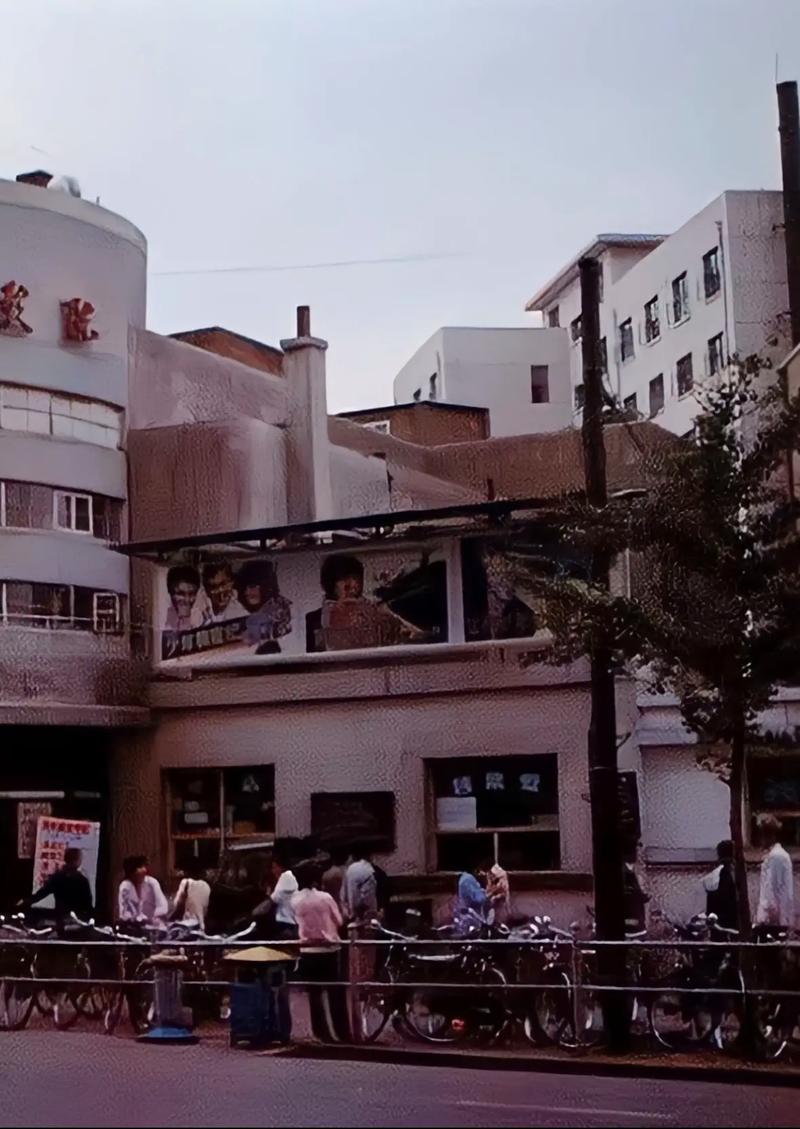 欧美老熟女裸体图片的相关介绍