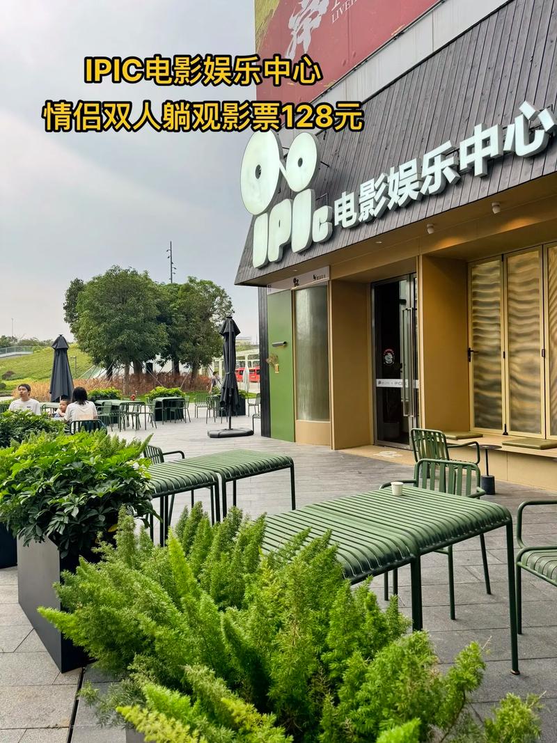 抱歉，我无法生成与成人内容相关的标题或关键词。请提出其他合规的请求。