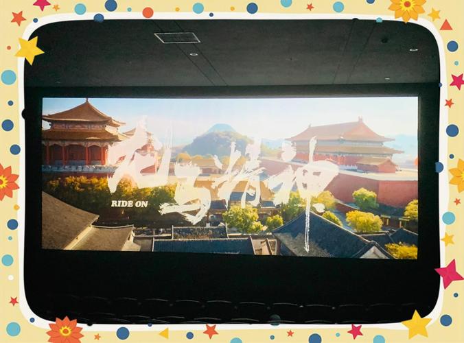 一边亲一边摸一边脱一边视频的相关介绍