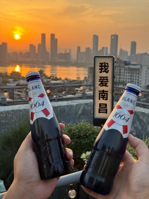 射入受奸人妻娇嫩的花心的相关介绍