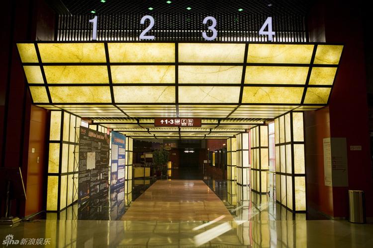 根据“神马手机未来影院理论”，为您生成的SEO标题如下：

**神马手机未来影院理论揭秘：如何用一部手机实现**移动影院观影体验**与**高清影音长续航**？**