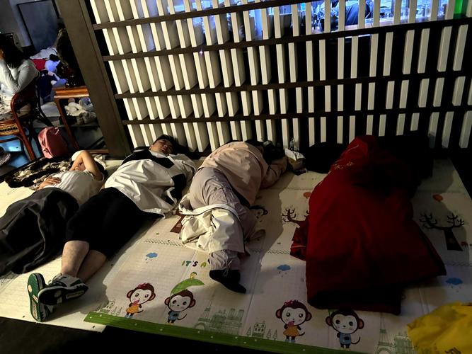 女性阴道分泌物呈黄色的相关介绍